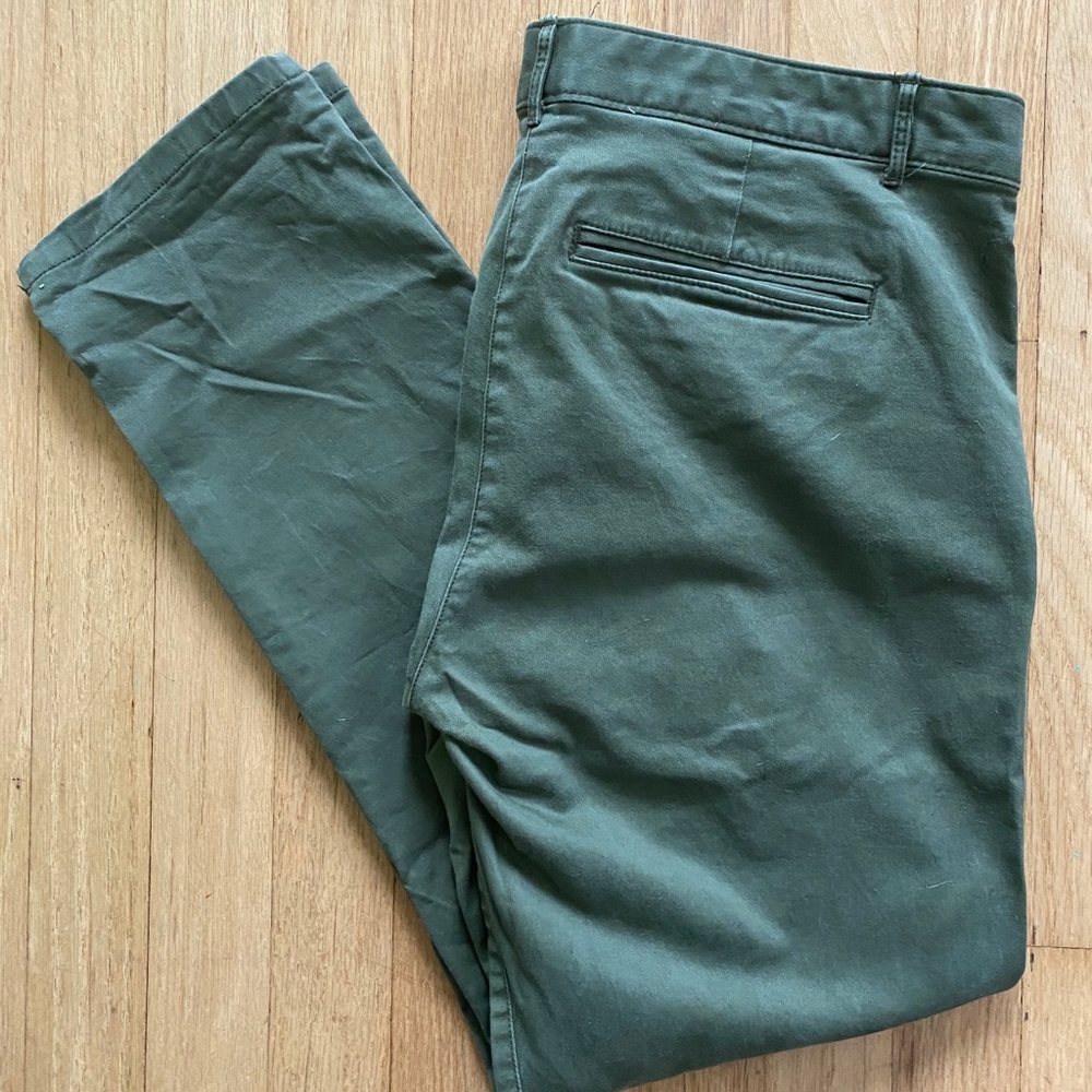 Gap green skinny khakis